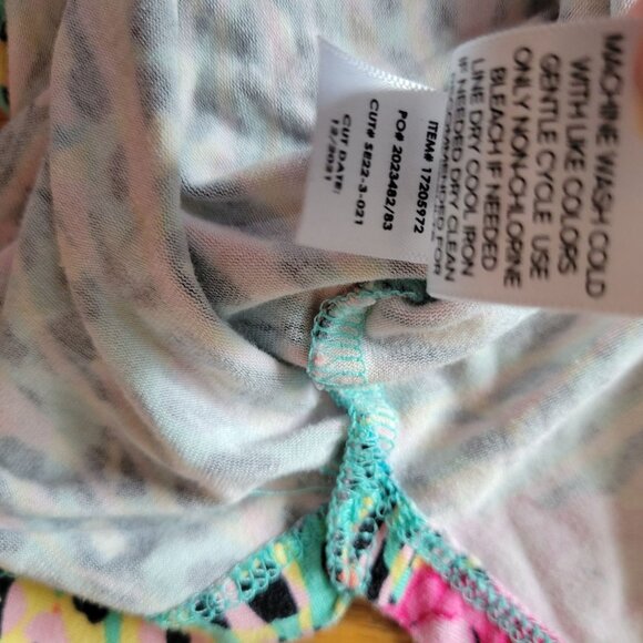 Torrid Super Soft Knit Top V-Neck Floral & Animal Print Criss-Cross Detail Size - Picture 5 of 7